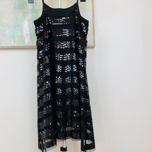 ALI & JAY black flat sequin soft mesh dress. M. - Picture 3 of 14